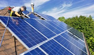 Service d'installation de photovoltaïque et tuiles photovoltaïques à Quintin
